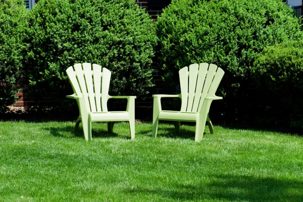 Comment choisir ses chaises et fauteuils de jardin pour aménager un extérieur confortable et esthétique ?